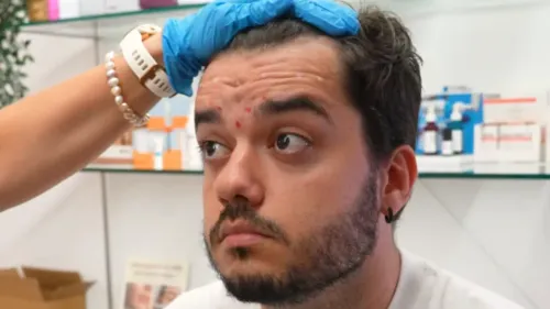 Just a regular guy? Watch him turn into a 10/10 in 20 seconds