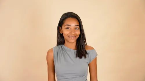 Marta enhances her breasts with a natural result